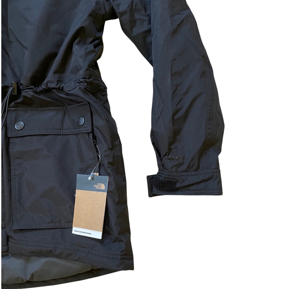 The North Face Reign On Down Waterproof Parka - Picture 3 of 7